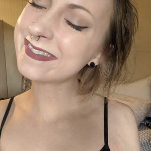 Meet your Posher, Lea